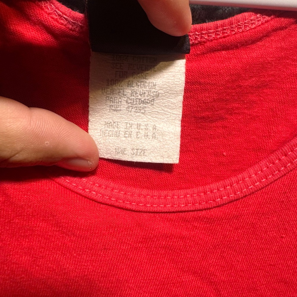 Kids Disney Red Tank Top  Scoop Neck Basic Shirt Youth Large Fit One Size - Picture 3 of 3